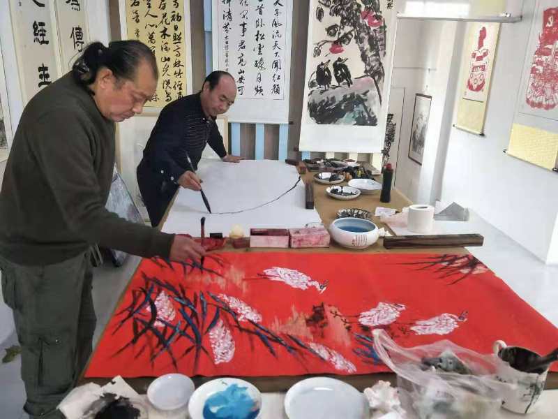 ��������